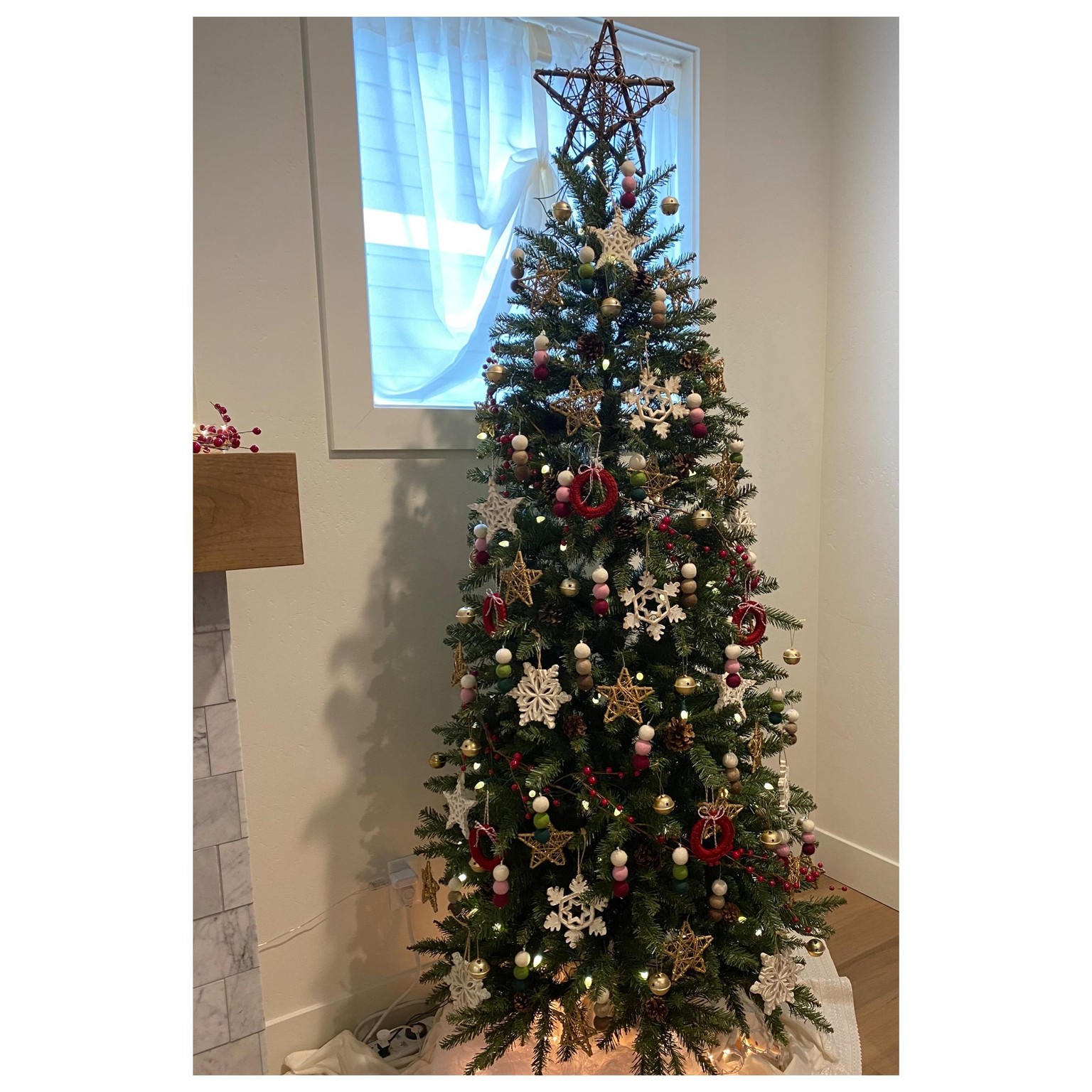 Crochet Wreath Ornament - image 2 - student project