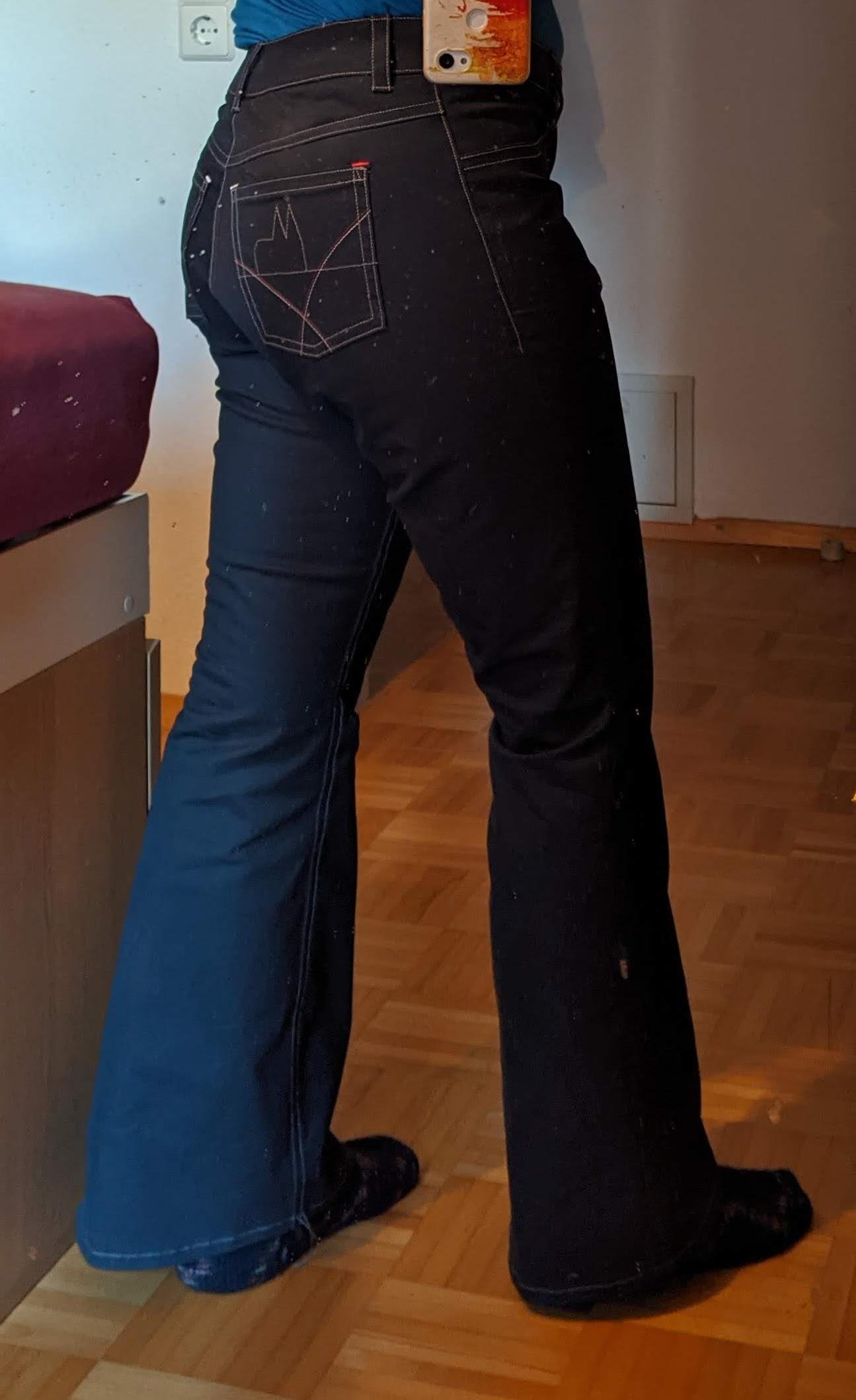 my personalized jeans - image 2 - student project
