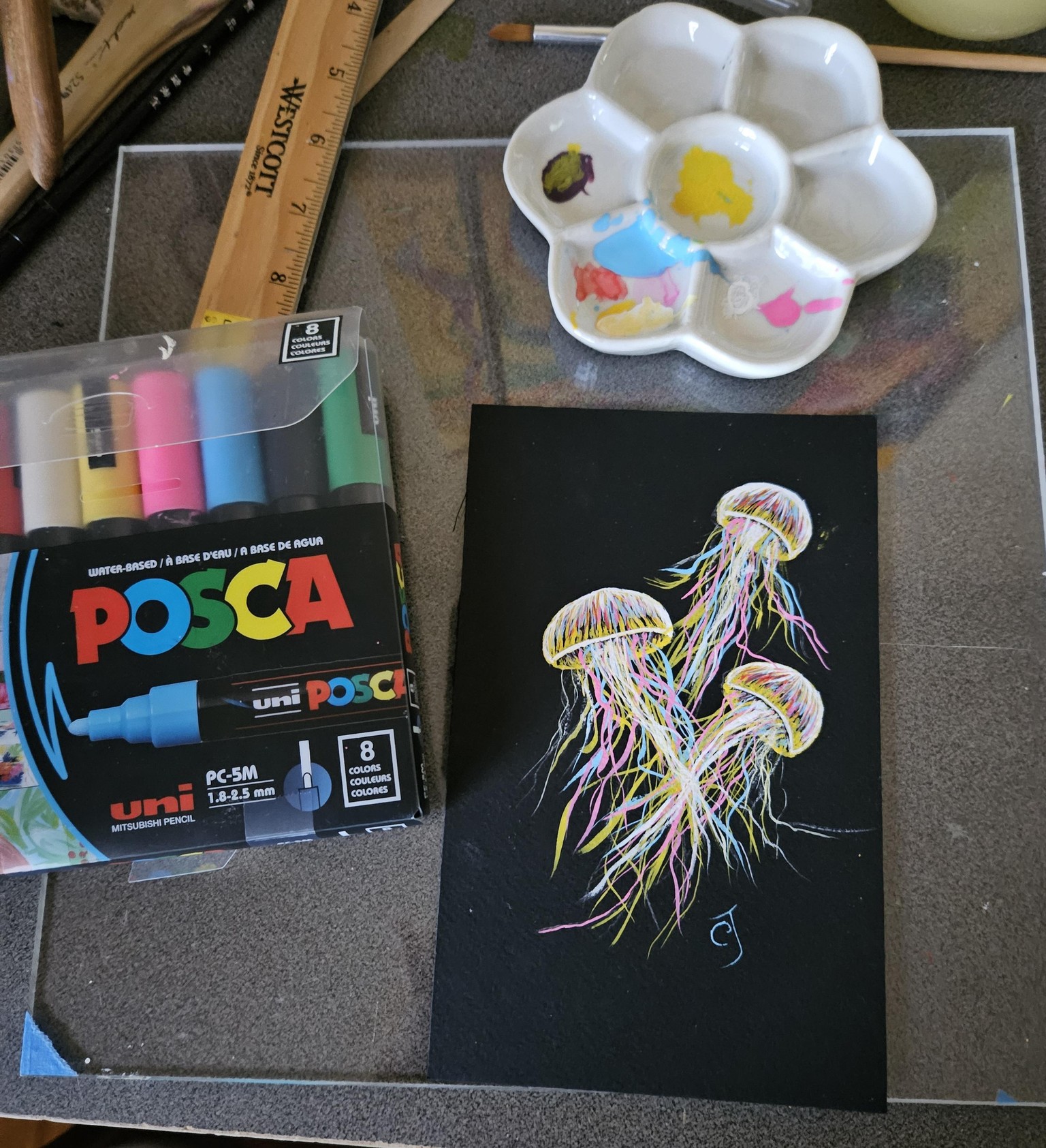 Jelly fish posca pens - image 1 - student project