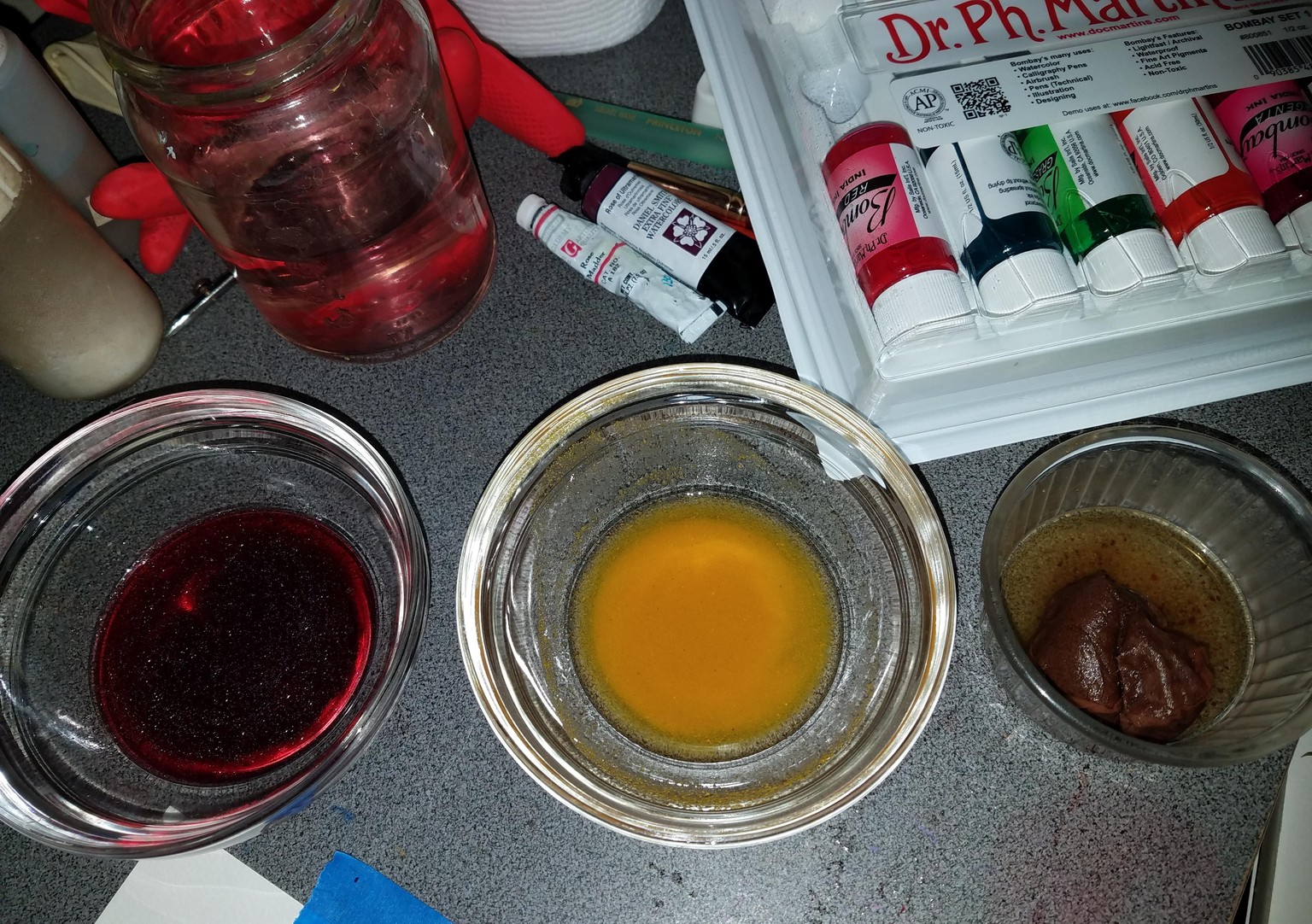 Different tools and dyes - image 2 - student project