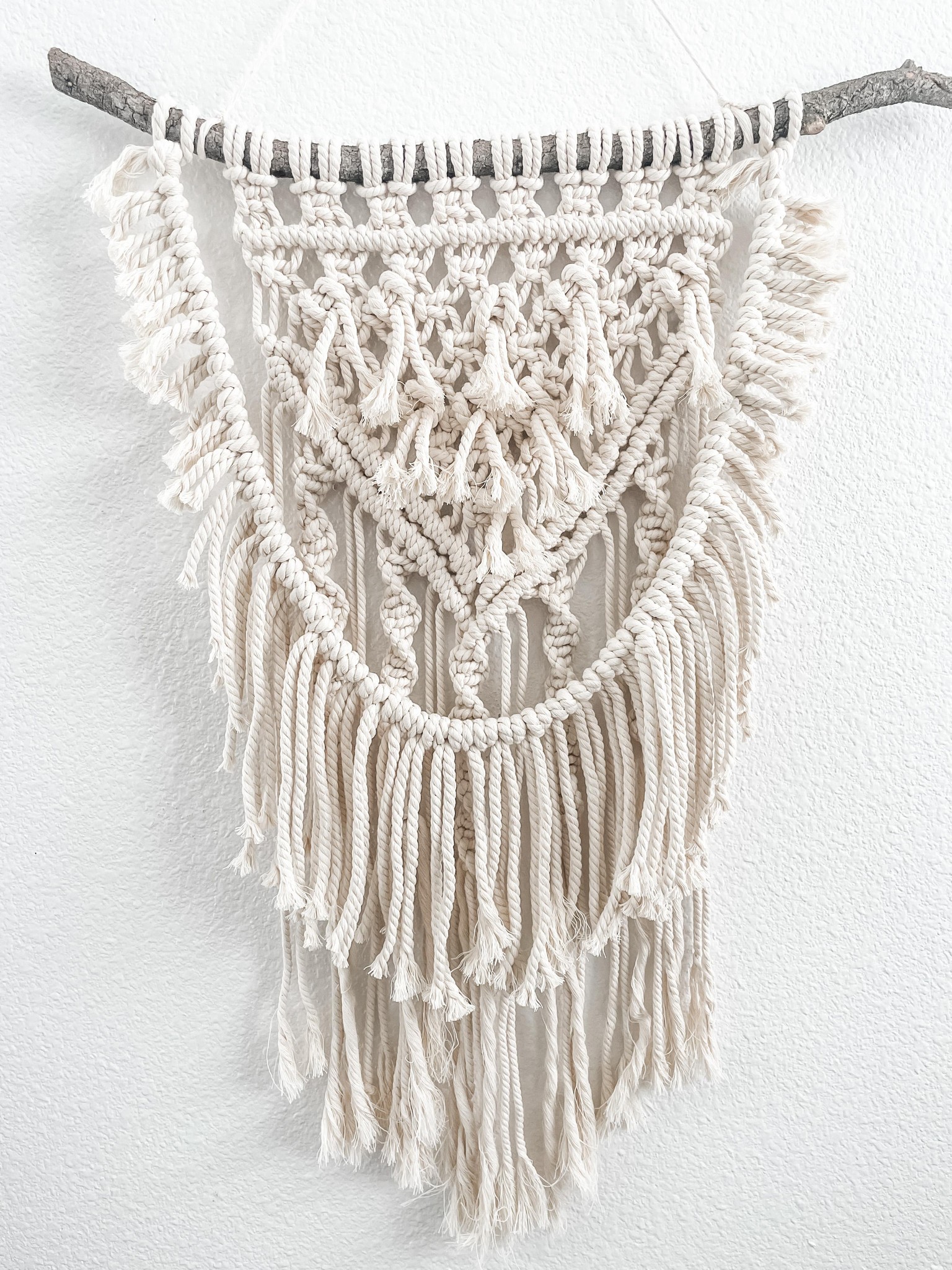 Easy Macrame Wall Hanging - image 1 - student project