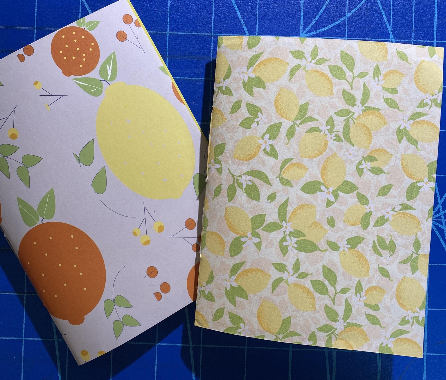 Hand sewn bookletts - image 1 - student project
