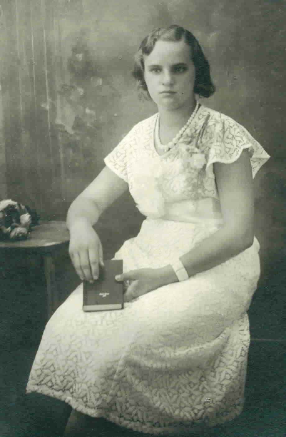 Family photo repaired - image 4 - student project