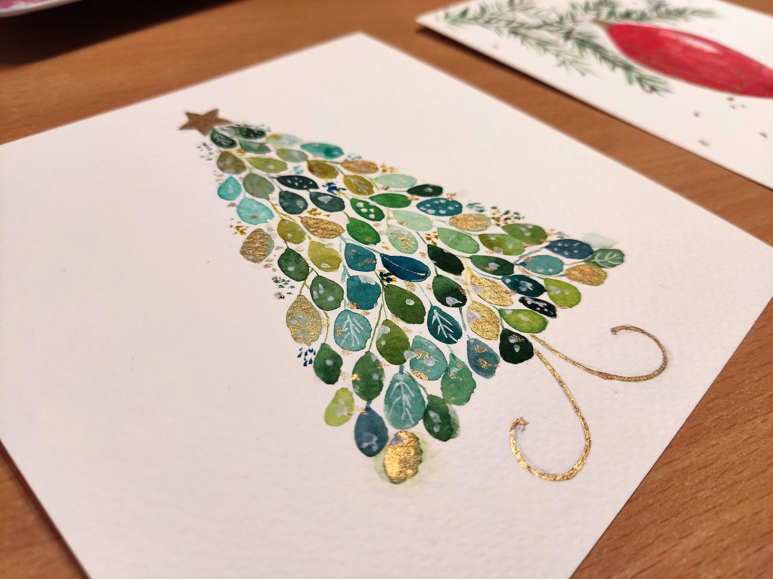 Watercolor Holiday Cards with a Touch of Gold - image 2 - student project