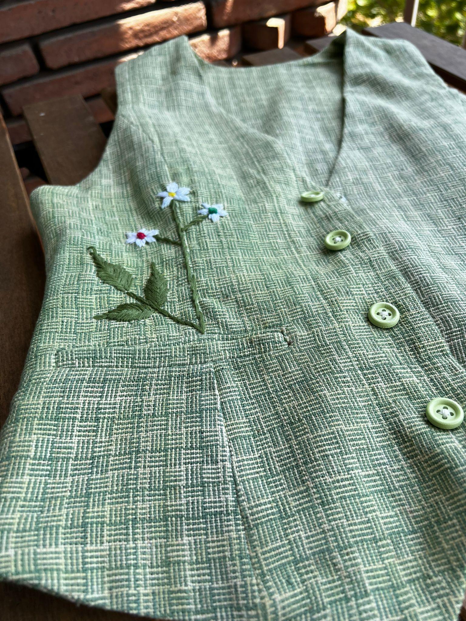 Laosiana (clothing brand) - image 1 - student project