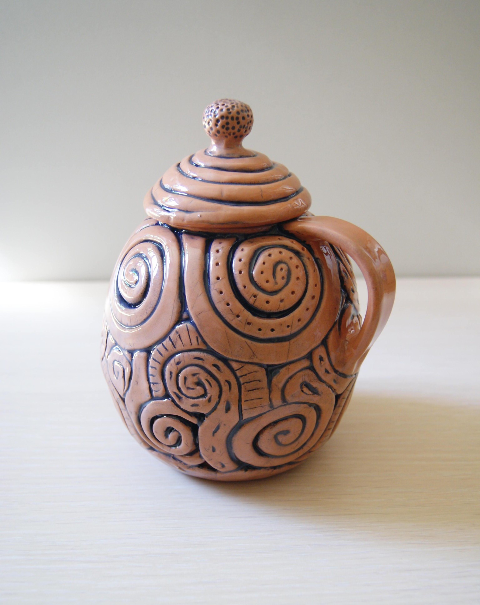 Snail jar - image 1 - student project