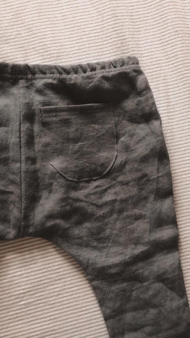 Linnen trousers for a baby boy - image 2 - student project