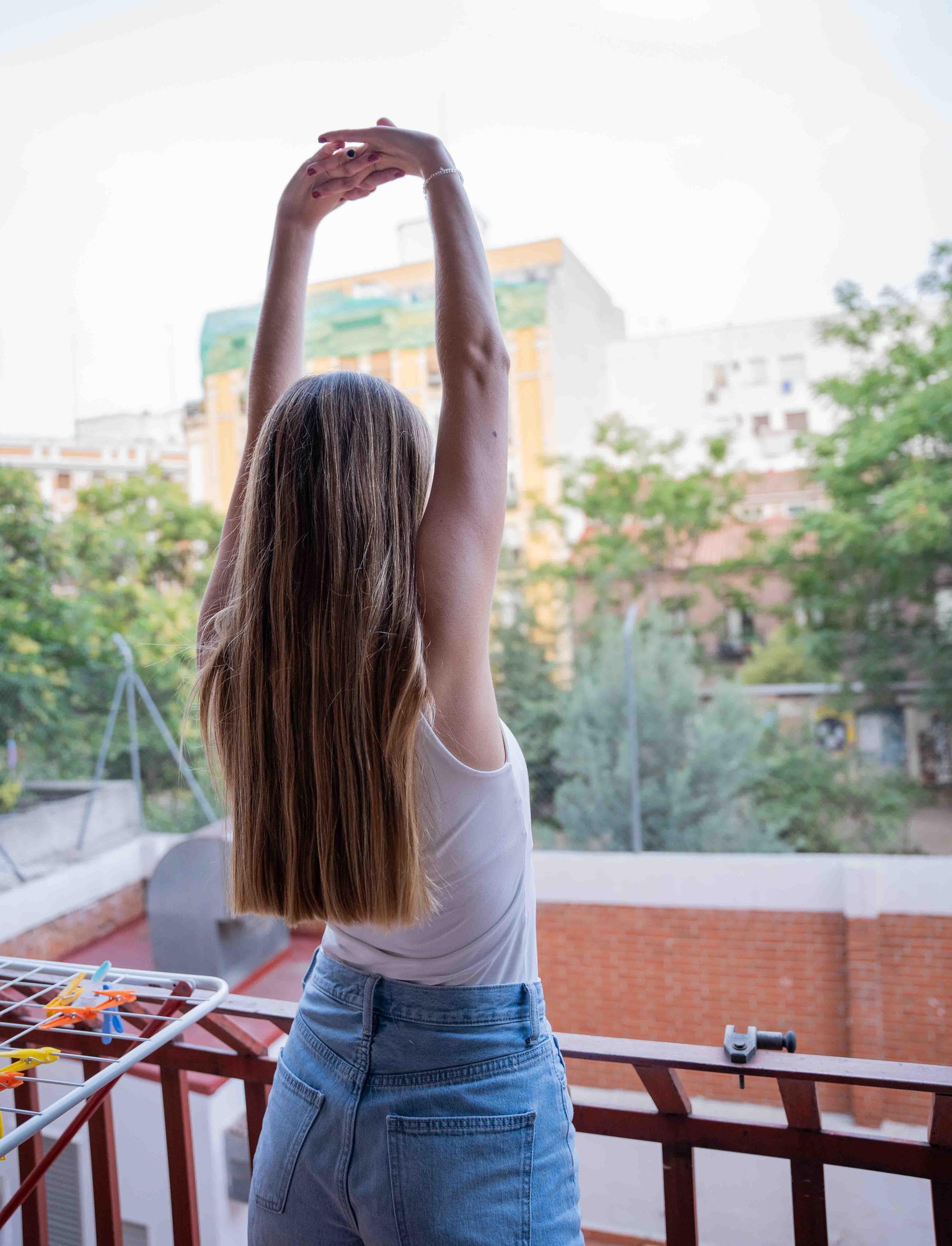Balcony Breakfast in Madrid - image 2 - student project