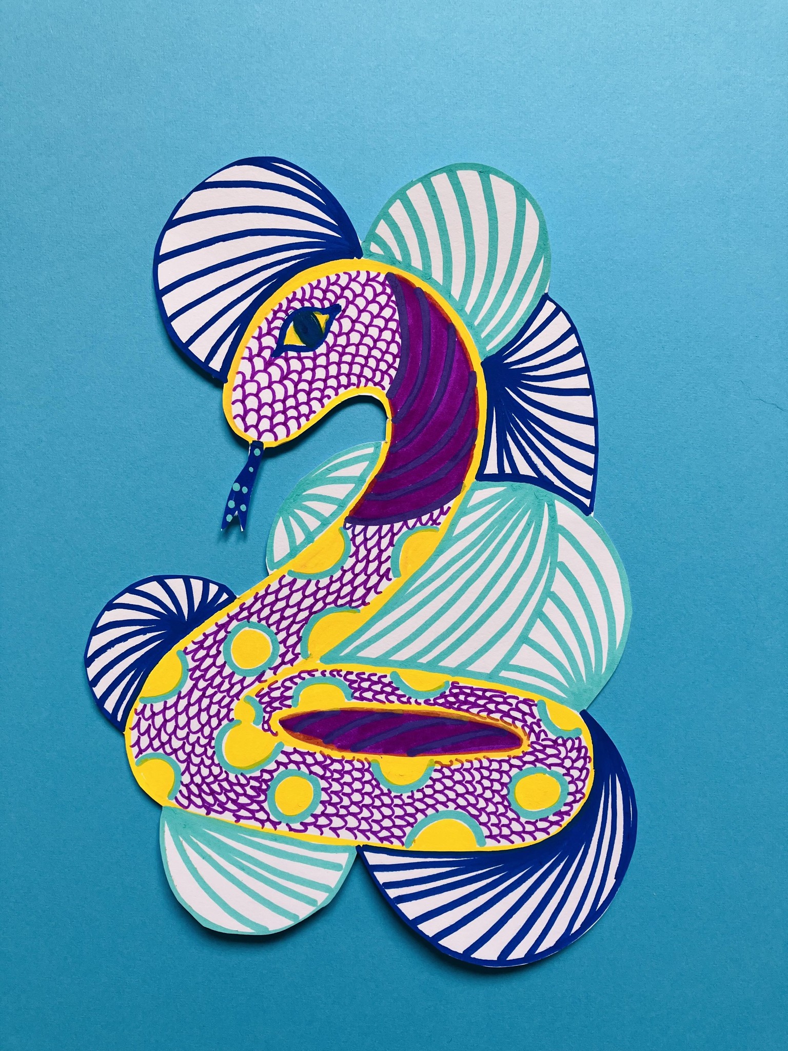Un de mes zendala et mon animal totem réalisés aux feutres et aux poscas. - image 1 - student project