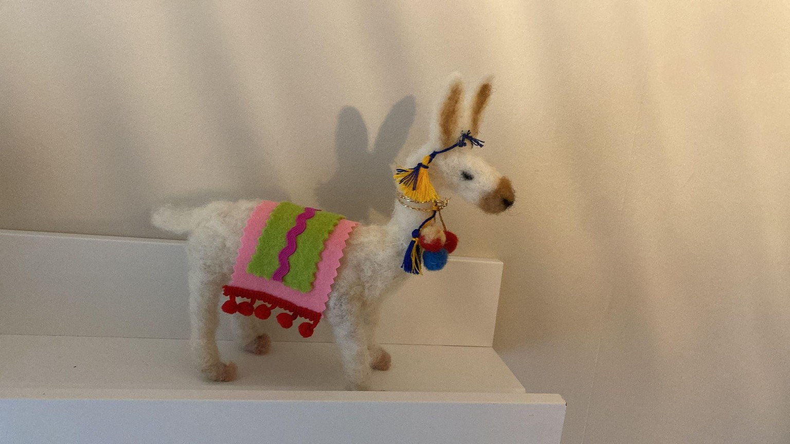 Festive Llamas - image 1 - student project