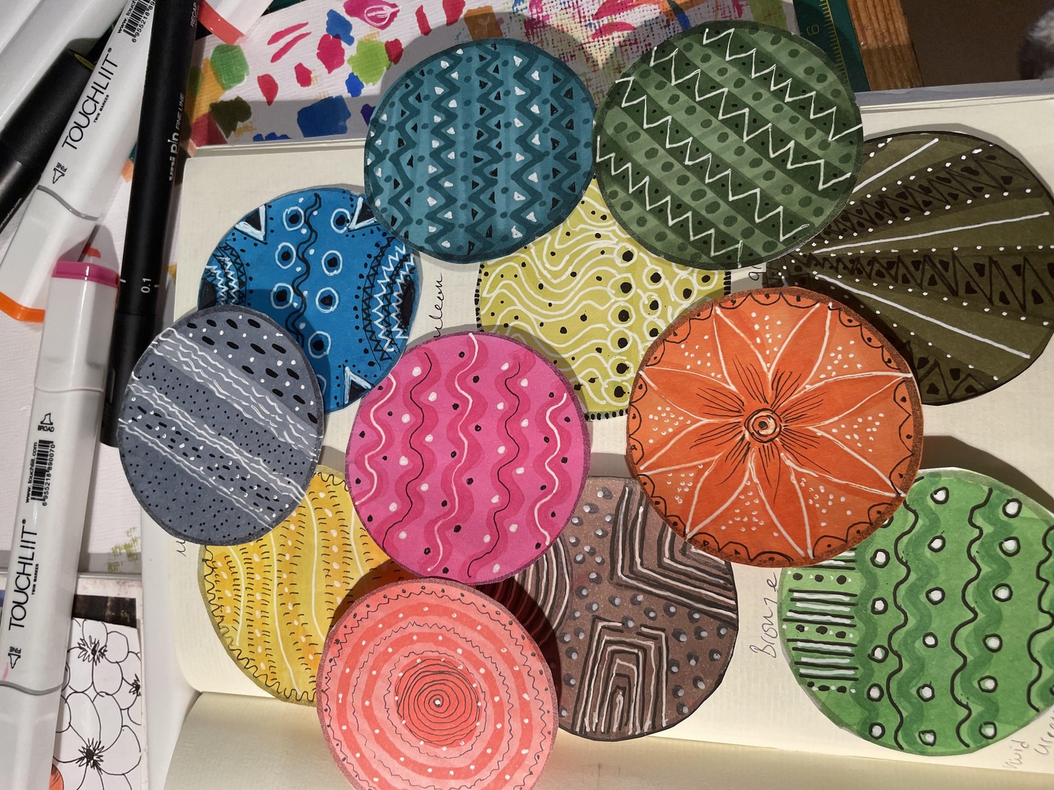 Beginners Colour, Contrast and pattern Part 1 - image 1 - student project