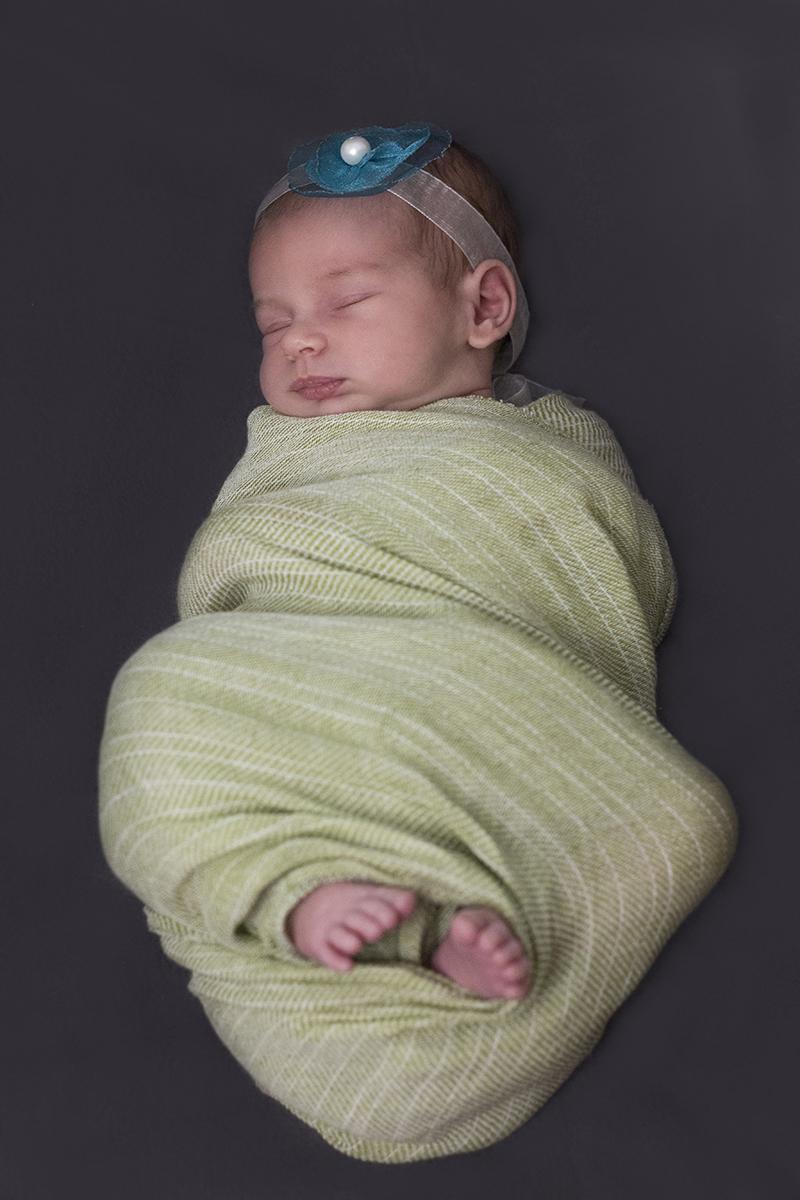 My first baby photography experience - image 5 - student project