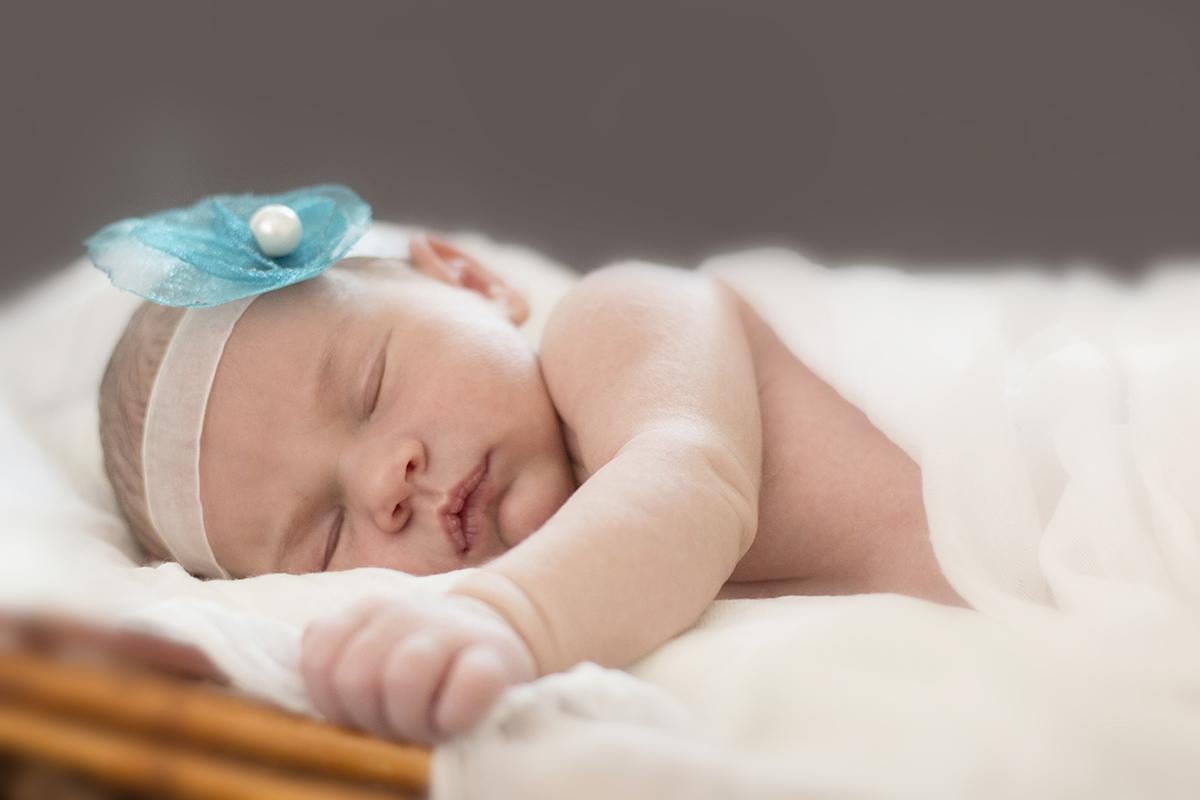 My first baby photography experience - image 8 - student project