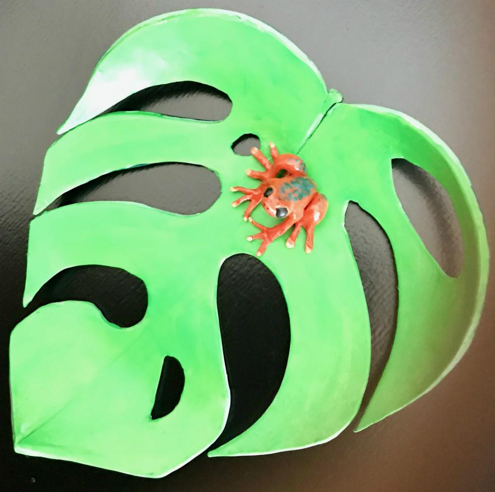 Miniature Frog Sculpture - image 1 - student project