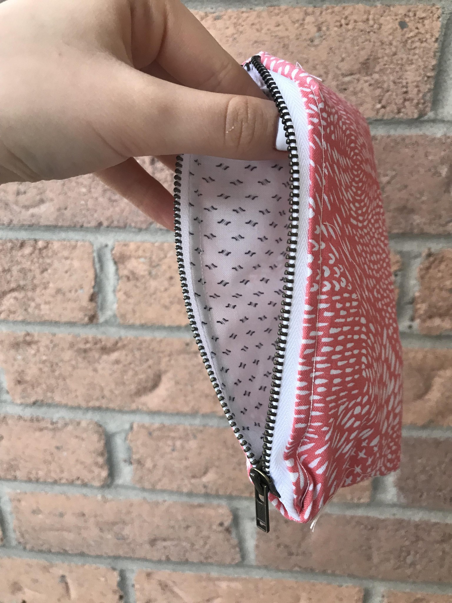 My First Zipper Pouch! - image 1 - student project