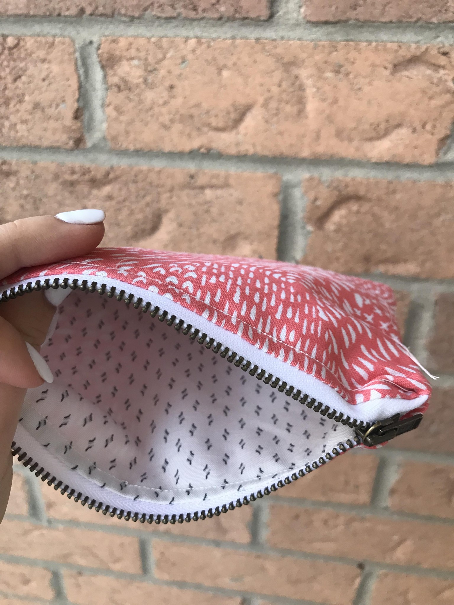 My First Zipper Pouch! - image 3 - student project