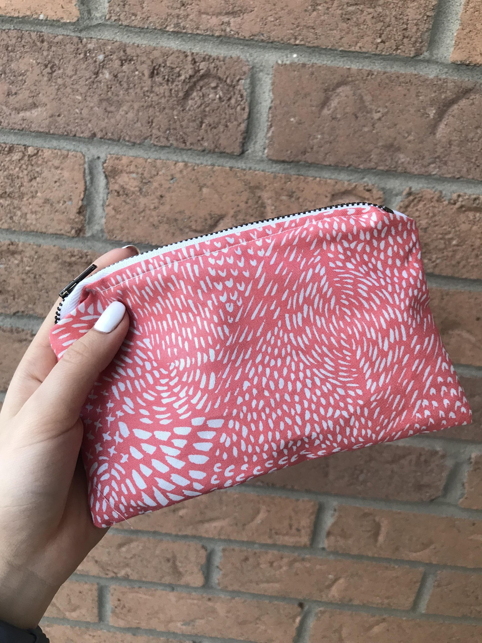 My First Zipper Pouch! - image 2 - student project