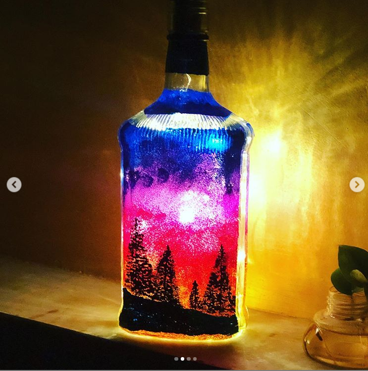 Bottle art with Acrylics - image 4 - student project