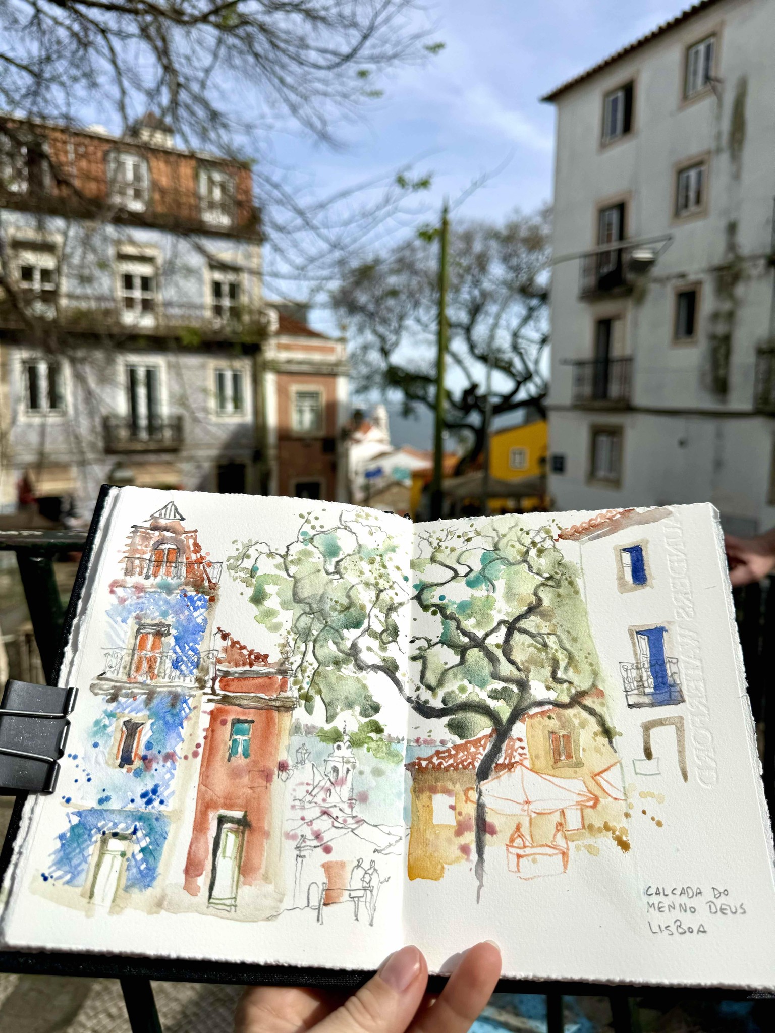 Urbansketching in Portugal - image 1 - student project
