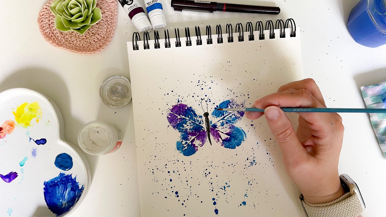 SAMPLE PROJECT: Butterfly printed with natural leaves and Gouache - image 3 - student project
