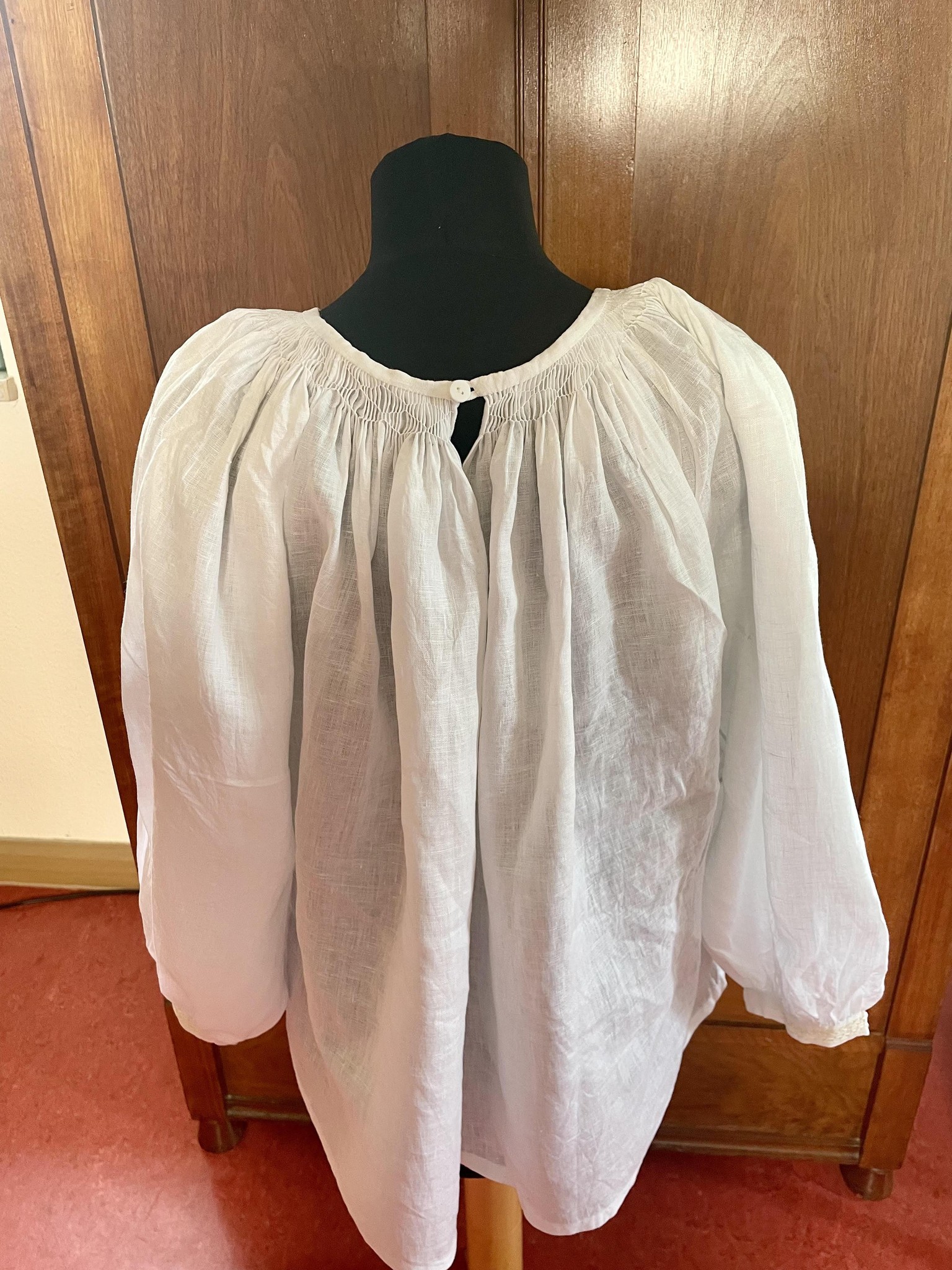 White Linen Blouse with smocked neckline - image 1 - student project