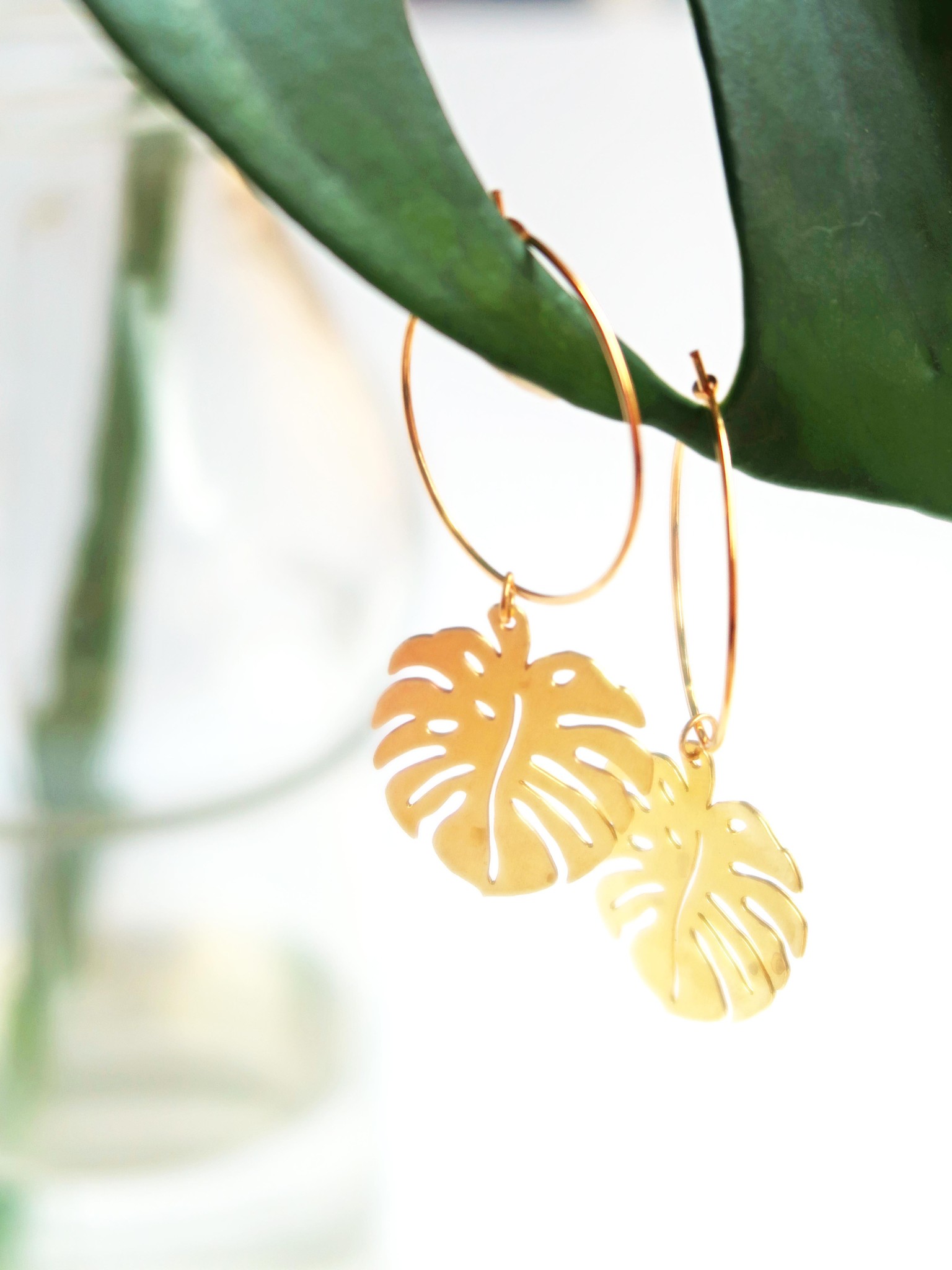 Jewellery Product Photography - image 3 - student project