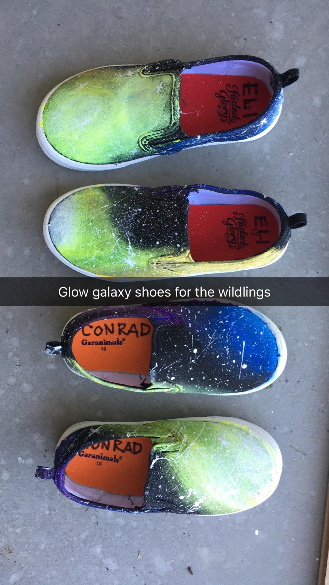 Tab's Galaxy Shoe Gallery - image 3 - student project