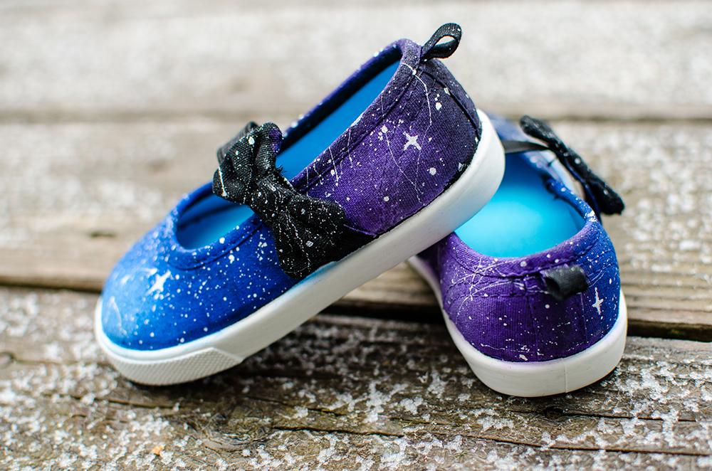 Tab's Galaxy Shoe Gallery - image 1 - student project