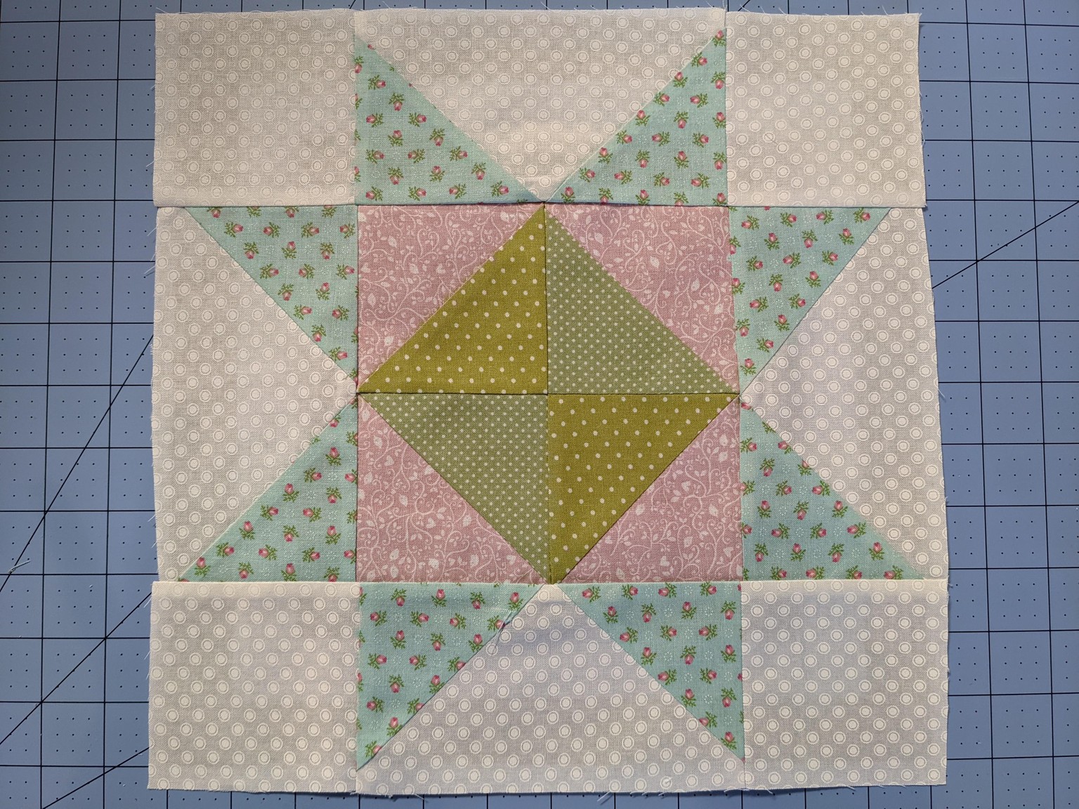 Quilt block - image 1 - student project