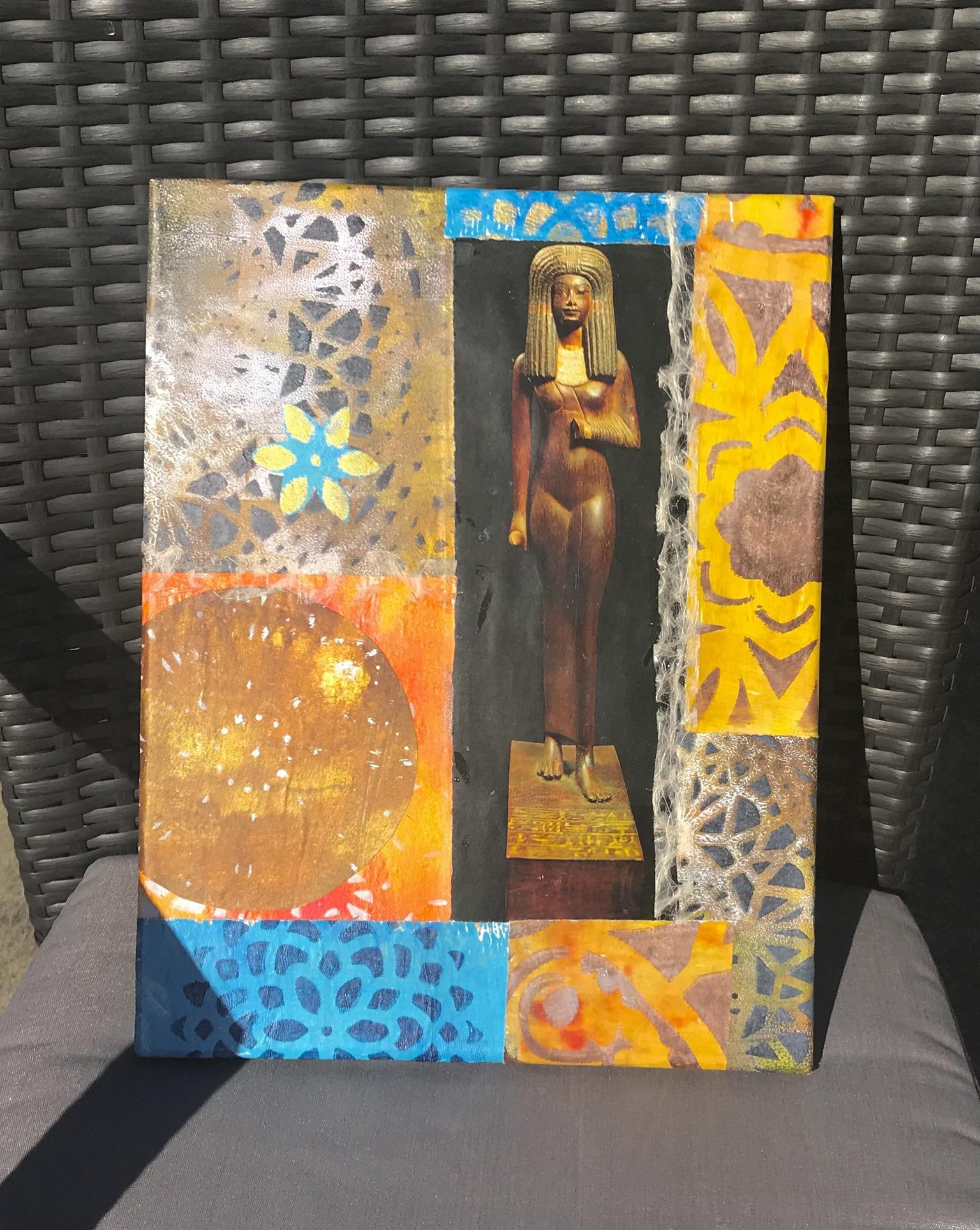 Focal image from a magazine - image 1 - student project