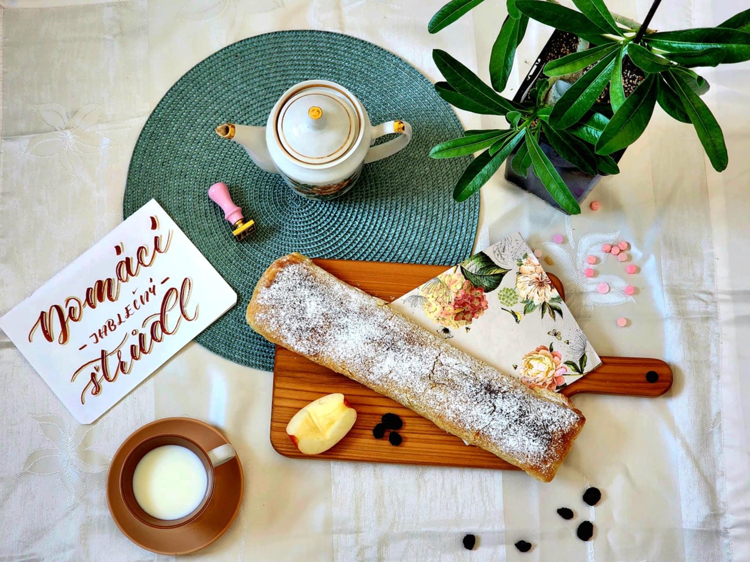 Tea time - image 1 - student project
