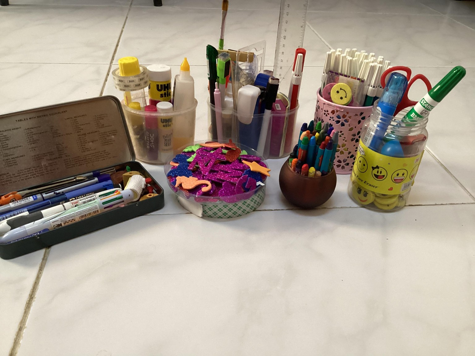 Organized Stationary Supplies - image 1 - student project