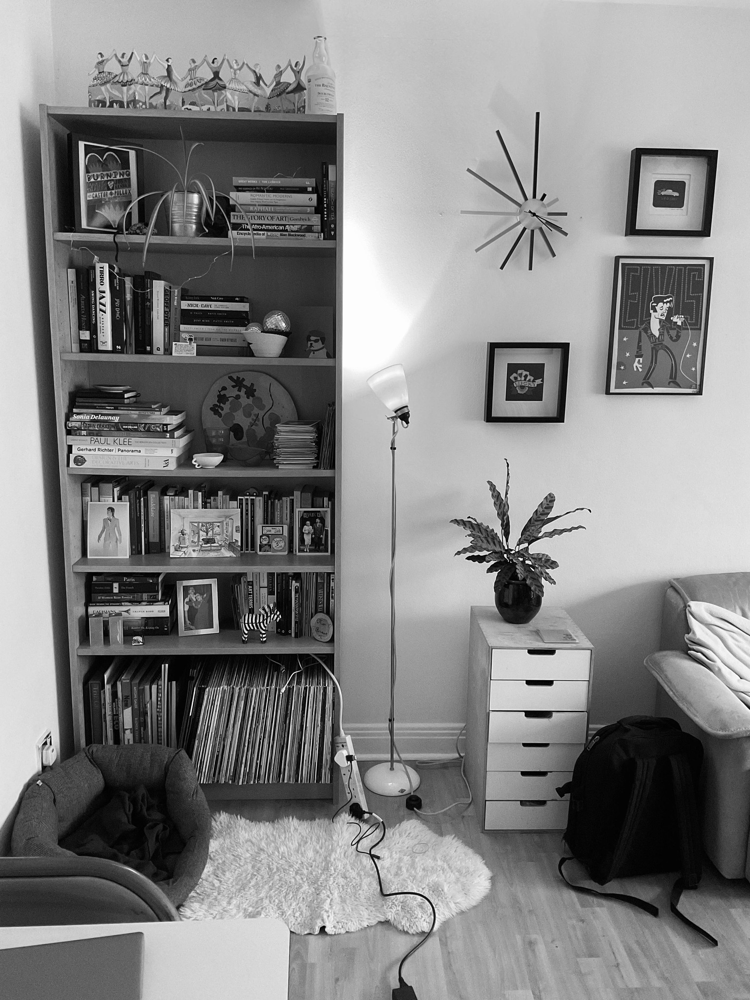 Interior sketching - one point perspective - image 8 - student project