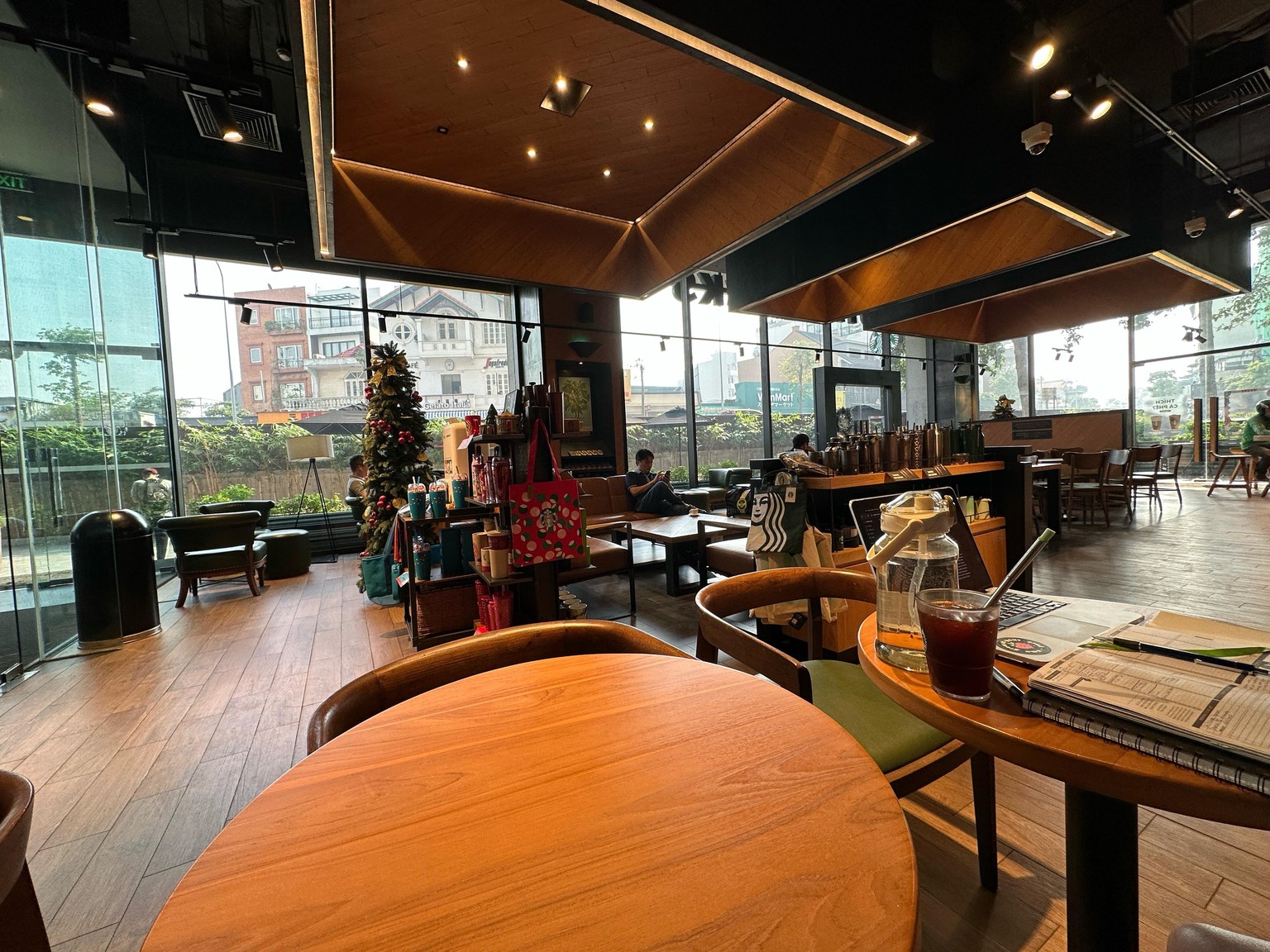 work day at the cafe - image 1 - student project