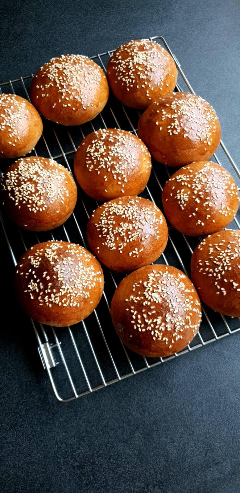 Burger Buns - image 2 - student project