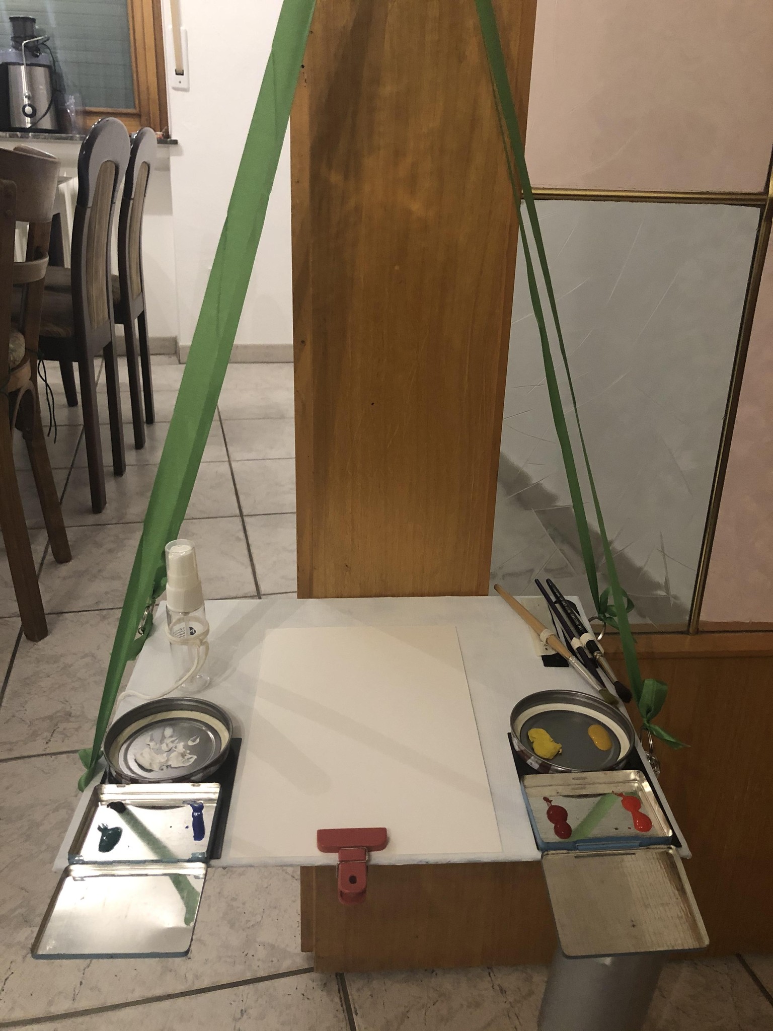 Body Easel - image 4 - student project