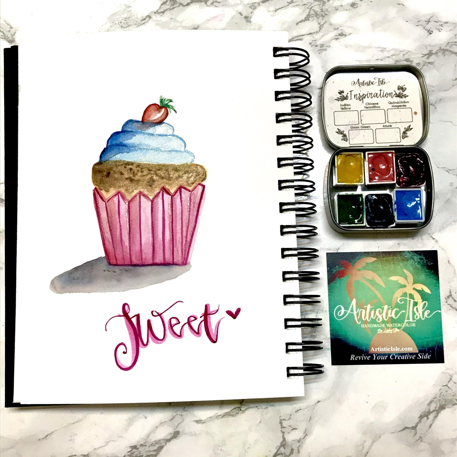Sweet cupcake with naphthal red - image 1 - student project
