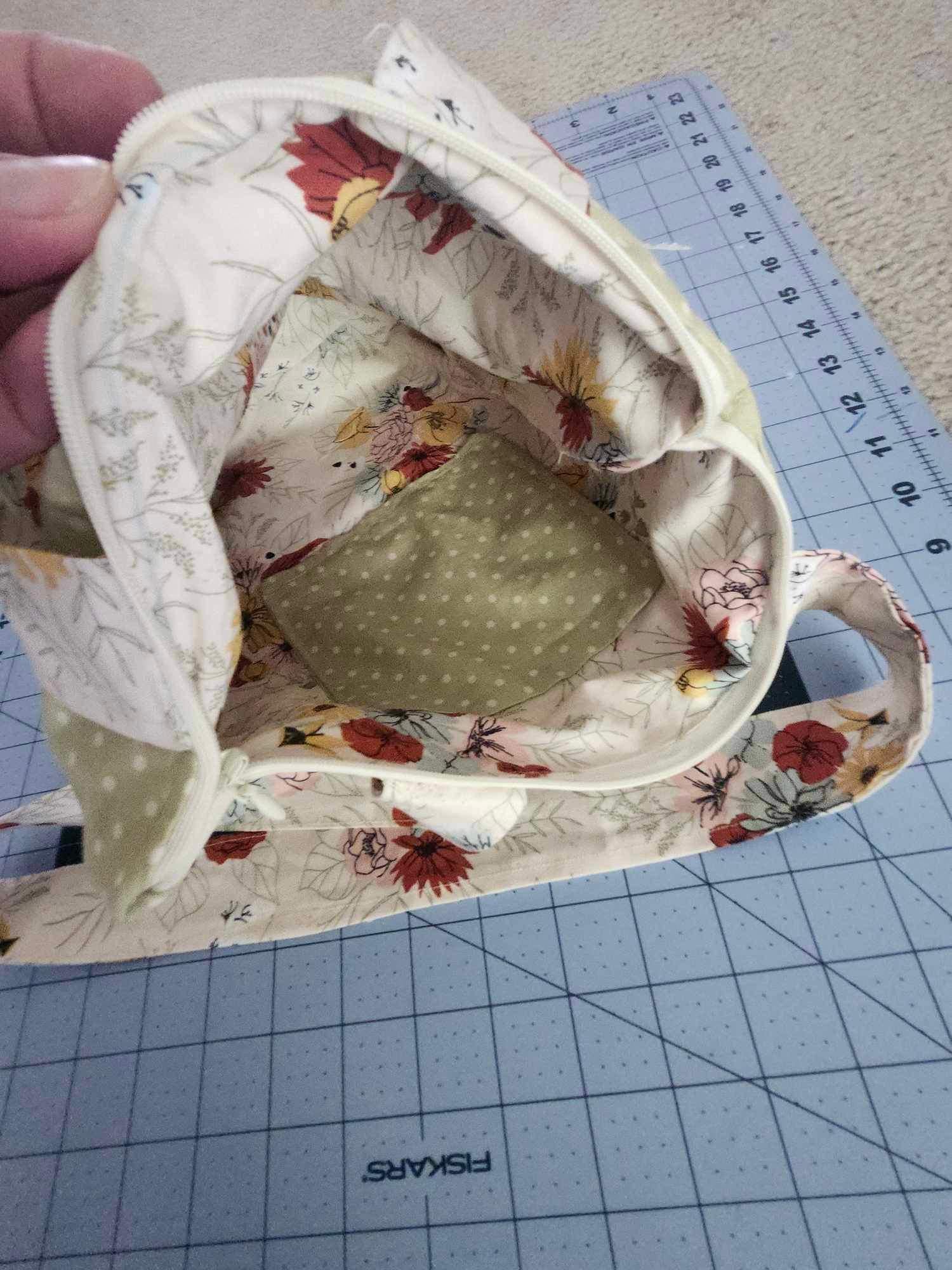 Zipper Tote - image 4 - student project