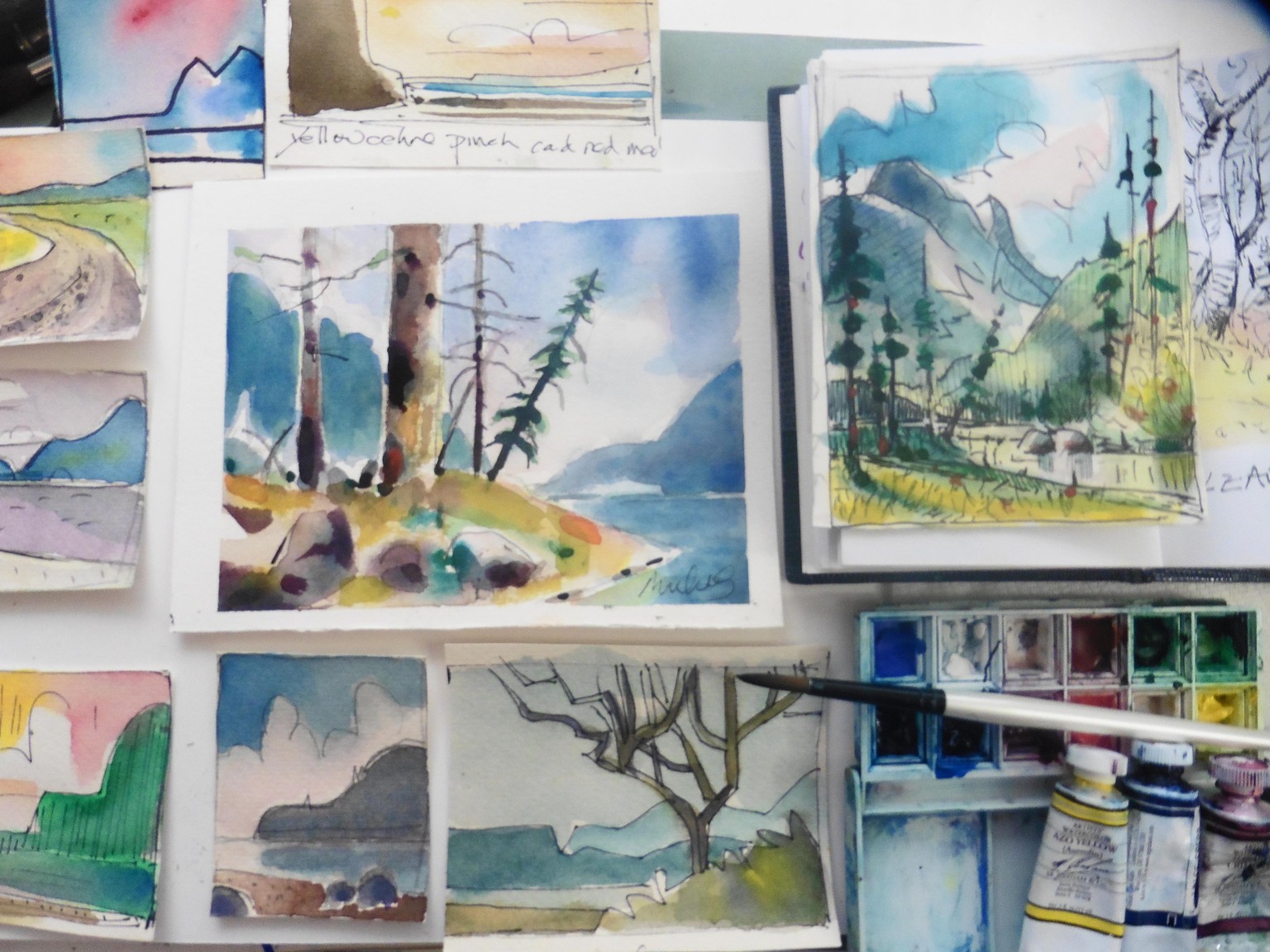 Thumbnails Make The Artist's Hands Work Magic - image 1 - student project