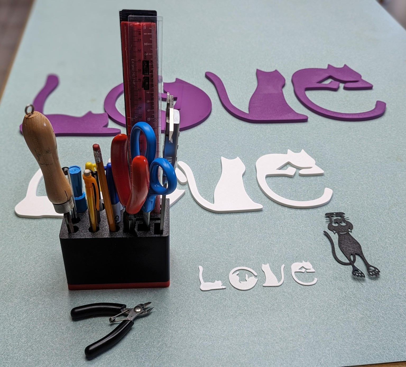 Desktop Tool Holder - image 9 - student project