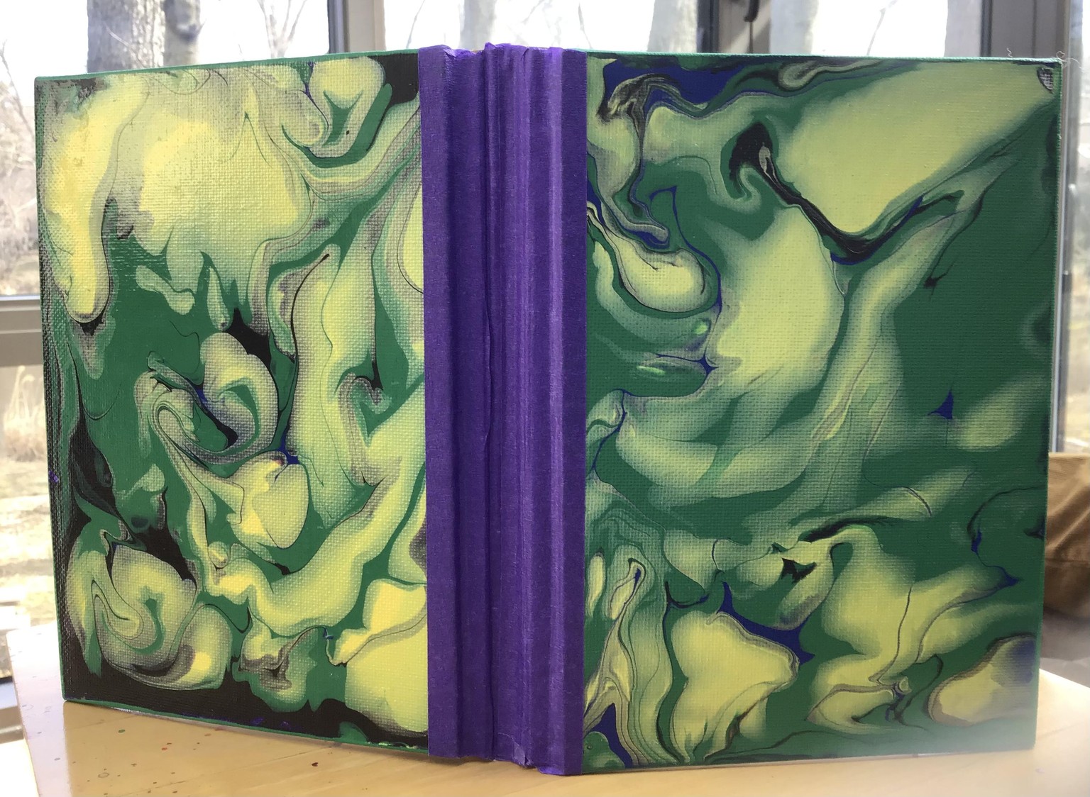 Binding small paintings for notebooks - image 2 - student project
