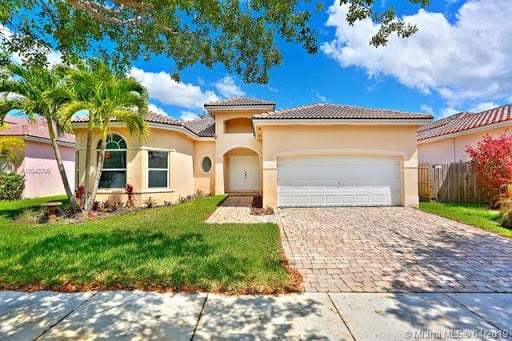 Red Home Buyers - image 1 - student project