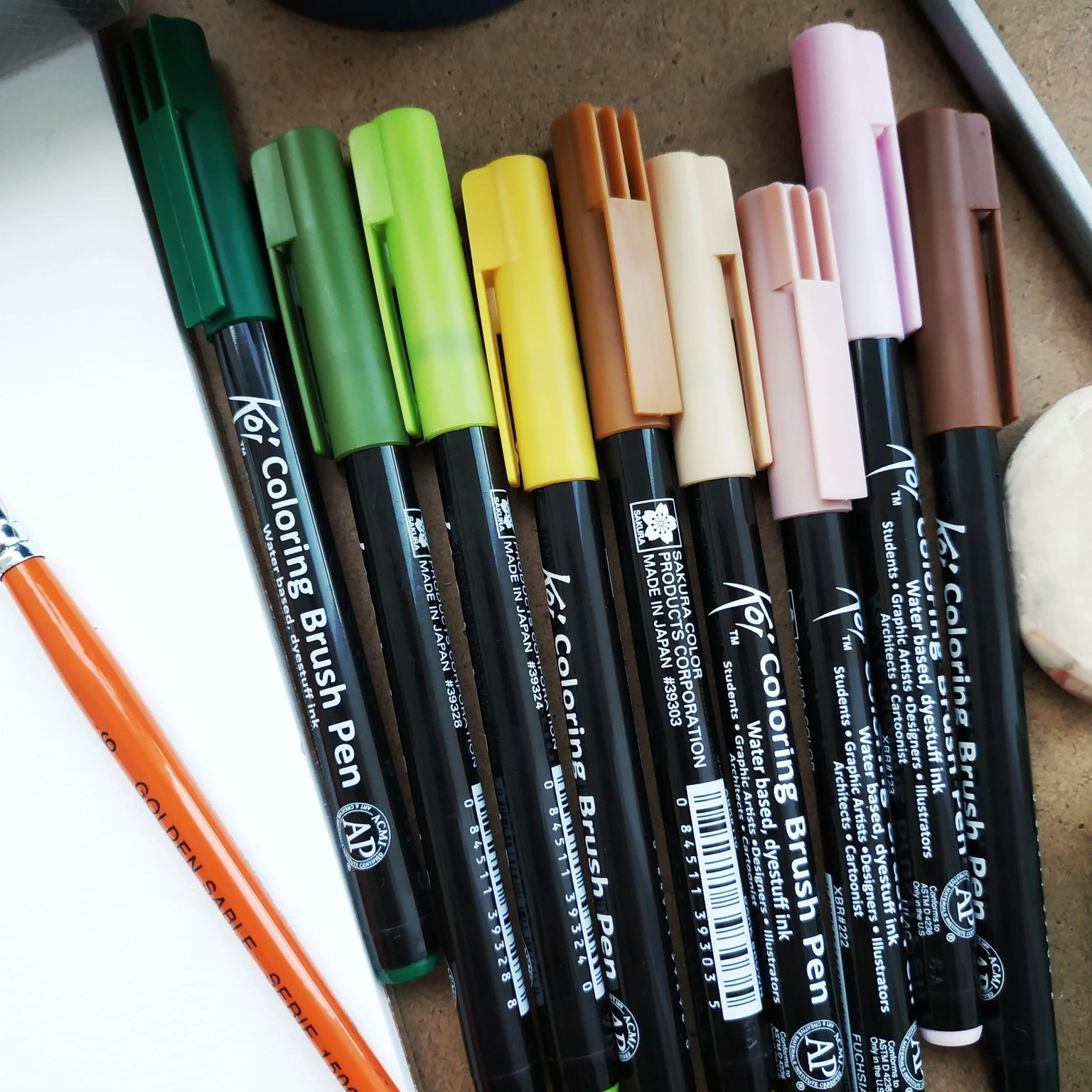 Brush Pen Florals Bouquet - image 1 - student project