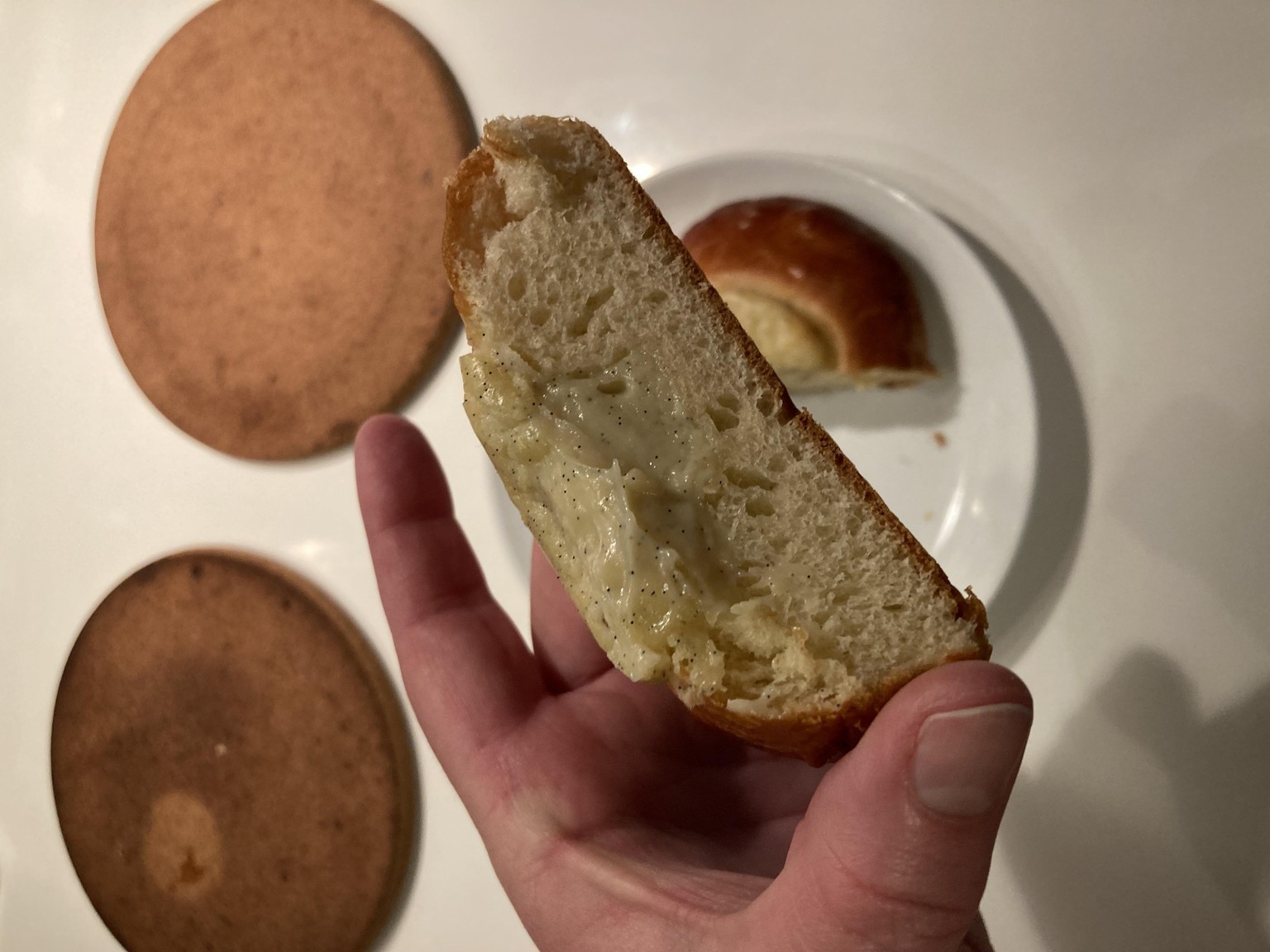 Braided brioche bread & buns - image 5 - student project