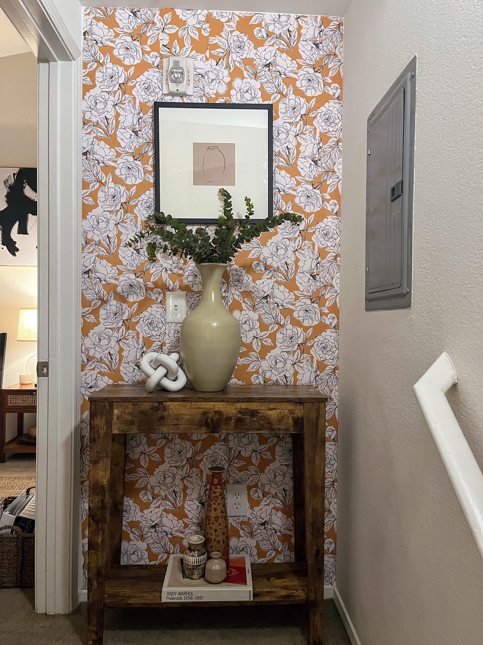 Hallway console table - image 1 - student project