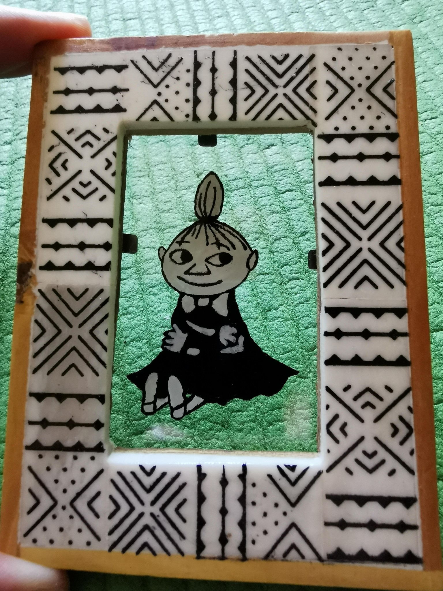 Little My on glass - image 2 - student project