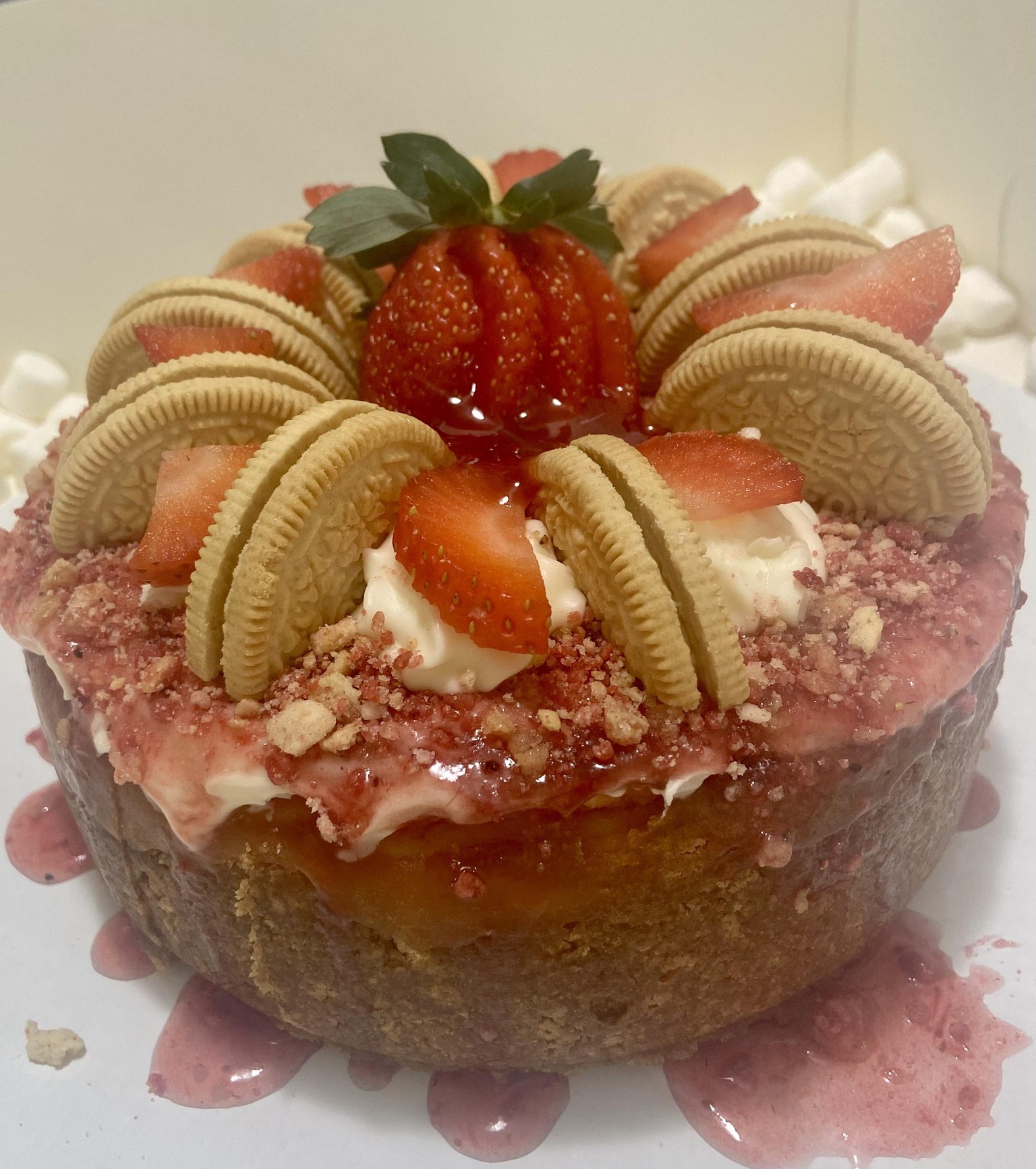 strawberry vanilla crunch cheesecake - image 1 - student project