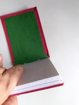 Accordion and perfect-bound books - image 5 - student project