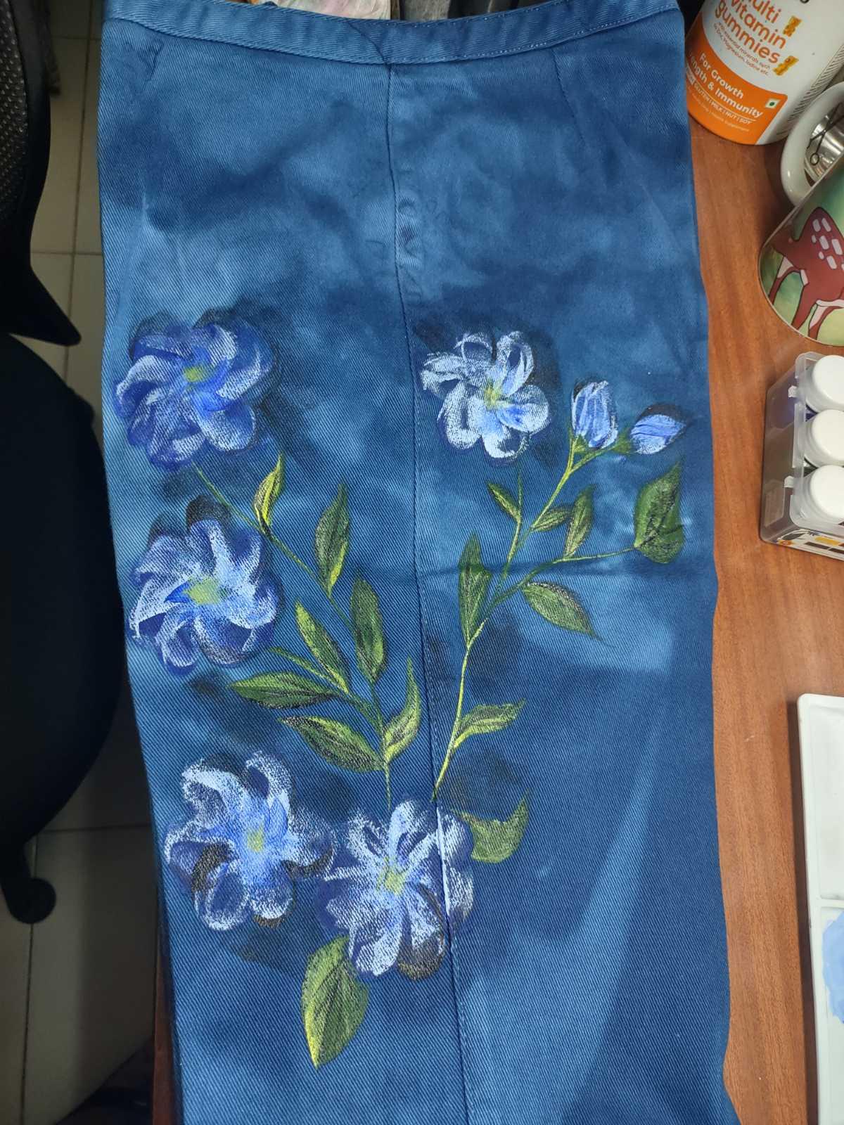 My own flower arrangement - image 1 - student project