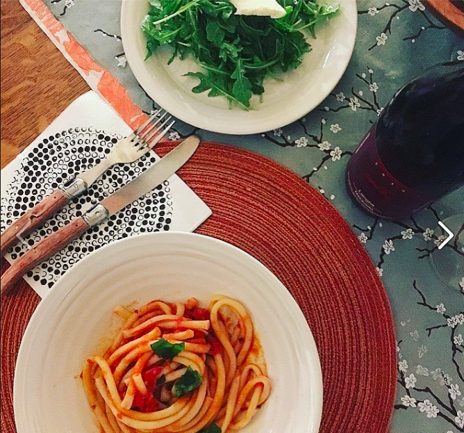 Pasta al Pomodoro Bucatini with Arugula Salad and a 2013 Langhe Nebbiolo - image 1 - student project